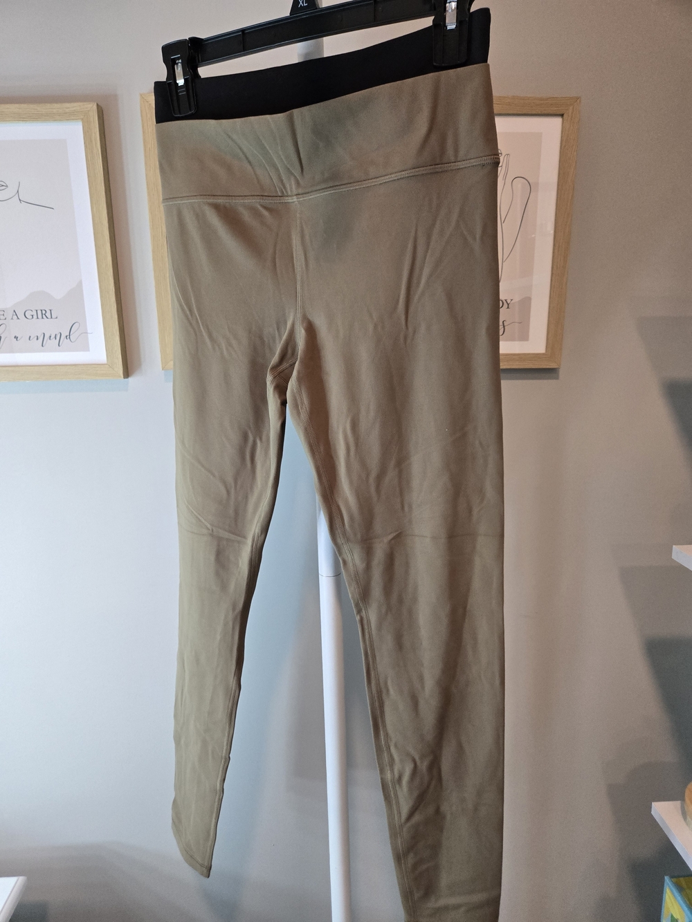 🔥NWOT Athleta Tan Leggings with Black Waistband